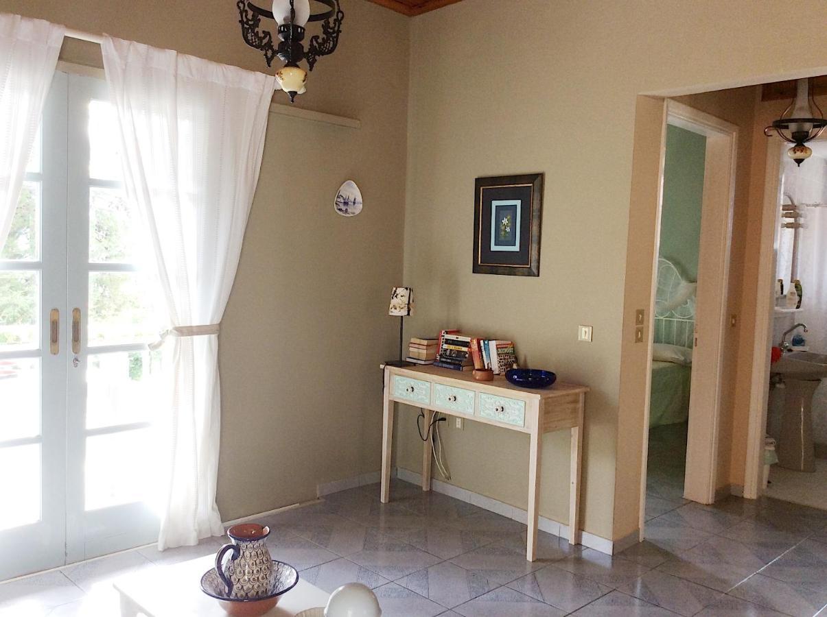 Mihaila Seaside: 2 Bedroom Bungalows Kefalonia Spartia  Exterior photo